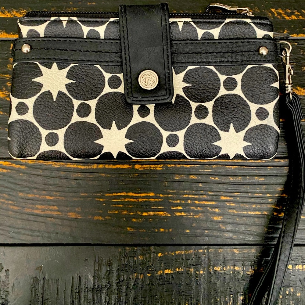 Relic wristlet